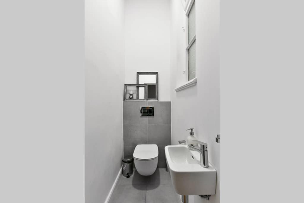 Cityscape Wenceslas Square Apartment Prague Exterior photo