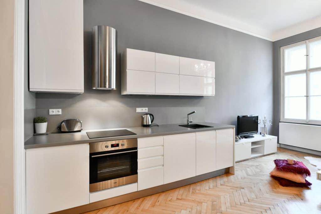 Cityscape Wenceslas Square Apartment Prague Exterior photo