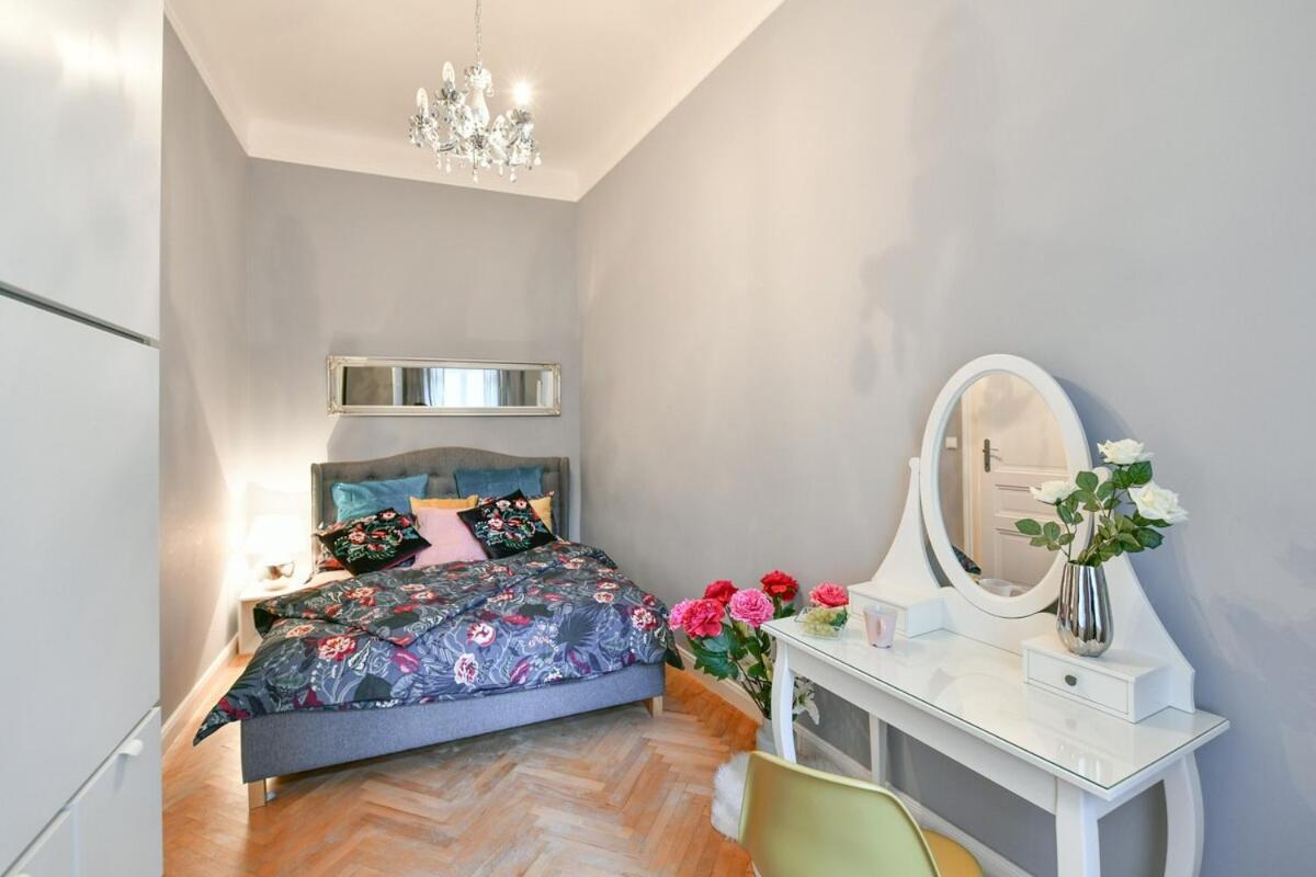 Cityscape Wenceslas Square Apartment Prague Exterior photo