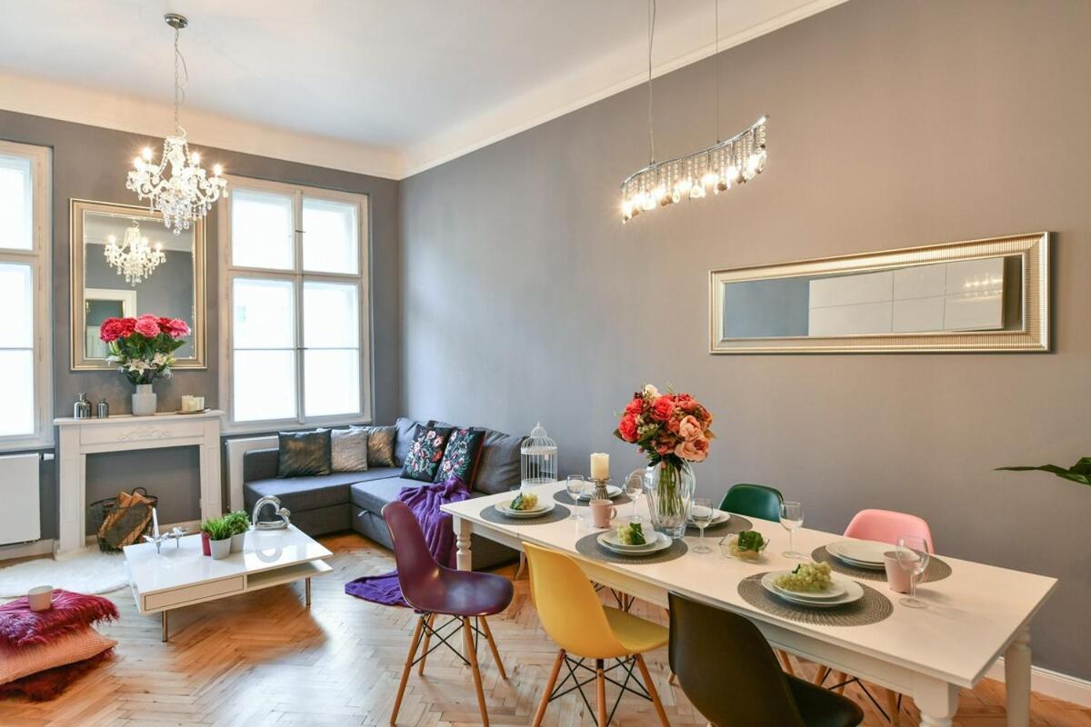 Cityscape Wenceslas Square Apartment Prague Exterior photo