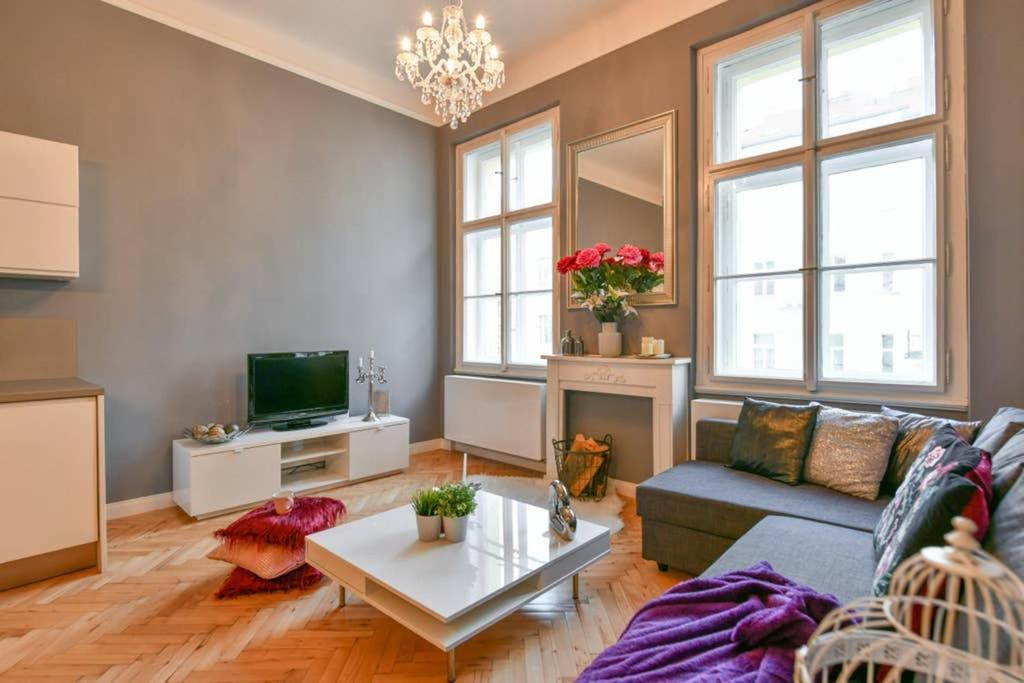 Cityscape Wenceslas Square Apartment Prague Exterior photo
